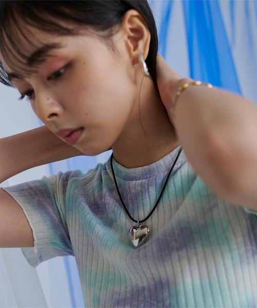 miette(ミエット)の「ビッグハートネックレス(ネックレス・レディース・ブラック・FREE)」の4枚目の写真