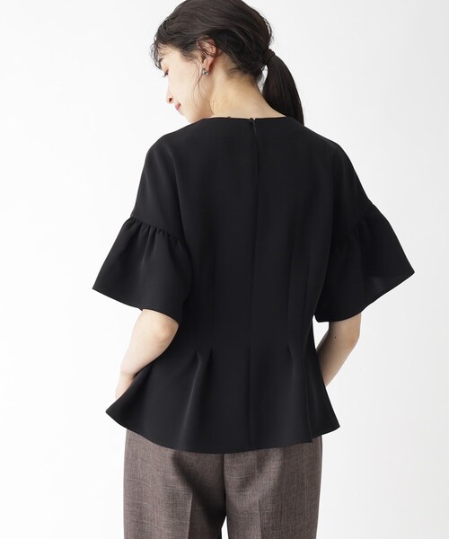 OPAQUE.CLIP（オペークドットクリップ）の「◆フレアスリーブペプラムブラウス【洗濯機洗い可】（シャツ/ブラウス・レディース・グリーン/ブラック/オフホワイト・42/36/38/40）」の8枚目の写真