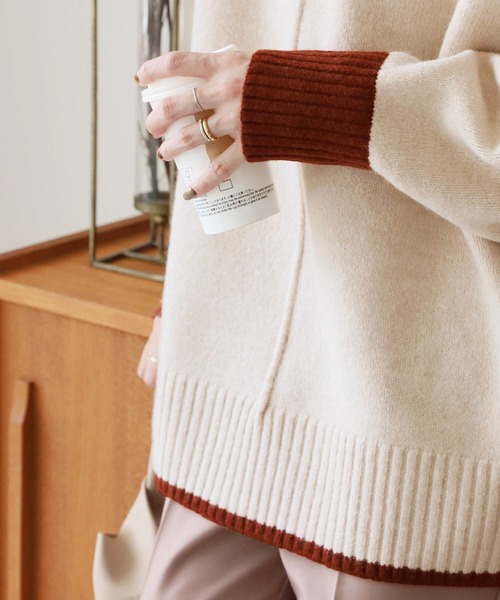 reca（レカ）の「バイカラーハイネックニットプルオーバー（ニット/セーター・レディース・チャコール/ベージュ/オートミール・FREE）」の4枚目の写真