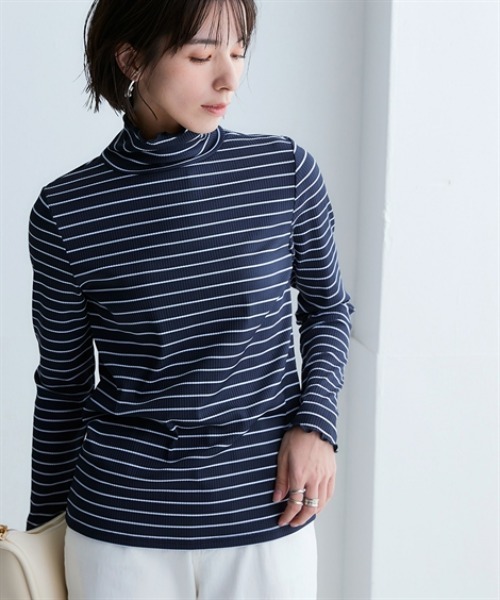 nissen（ニッセン）の「細リブハイネックカットソートップス（Tシャツ/カットソー・レディース・ホワイト×ブラック/ブラウン系/ネイビー/オフホワイト/コーラル/サックスブルー/ブラック/ライトグレー/グリーン系/ネイビー×ホワイト・LL/S/L/M/3L）」の9枚目の写真