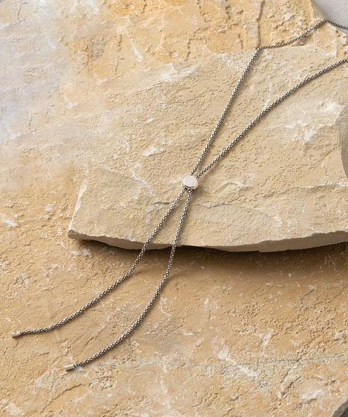 epnok(エプノック)の「シルバーループタイ(ネックレス・メンズ・シルバー・FREE)」の2枚目の写真