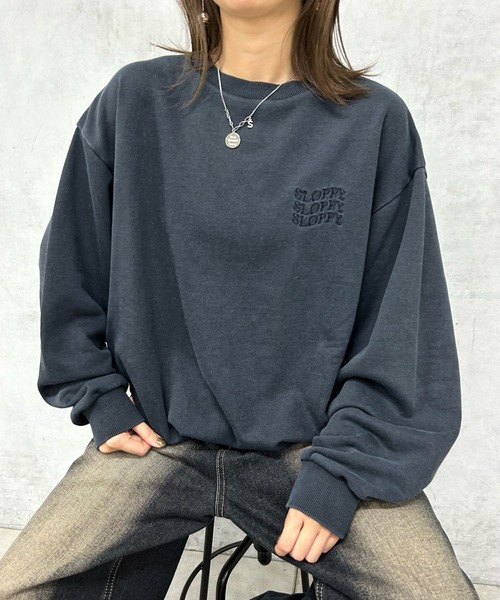 WHO'S WHO gallery（フーズフーギャラリー）の「【SLOPPY/スロッピー】ピグメントクルースウェット（スウェット・レディース・チャコールグレー/ホワイト/ネイビー・FREE）」の3枚目の写真