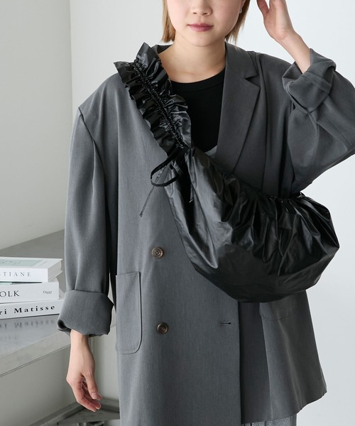 日本未入荷 WOOHA★スノーキャットプリントショルダーバッグ forksy.】メタリックシャーリングショルダーバッグ forksy