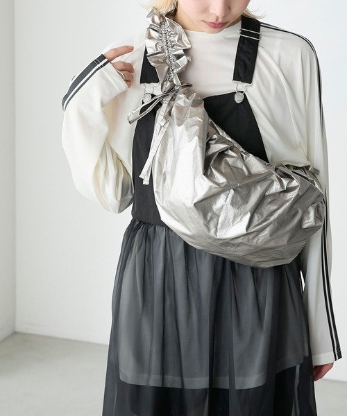 forksy.】メタリックシャーリングショルダーバッグ forksy