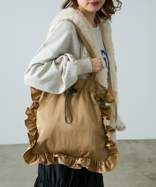 CIAOPANIC TYPY（チャオパニックティピー）の「フリルギャザー2WAYBAG（ショルダーバッグ・レディース・シャンパン/ピンク/ブラック/シルバー・ONE SIZE）」の11枚目の写真