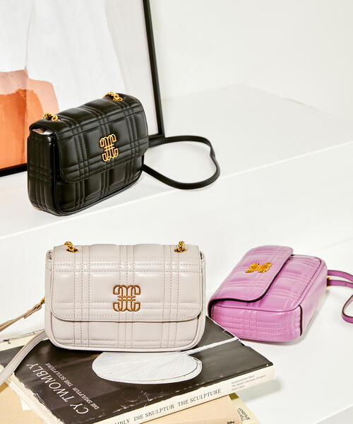 JILL by JILL STUART（ジルバイジルスチュアート）の「◇LinkJシリーズ　ポシェット（ショルダーバッグ・レディース・ブラック/グレー/ホワイト/ベージュ・FREE）」の5枚目の写真