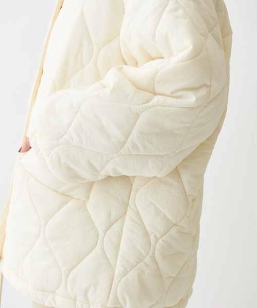 paravion（パラビオン）の「【ZOZOTOWN限定】春まで大活躍！中綿オーバーキルティングコート（ダウンジャケット/コート・レディース・ブラック/アイボリー・FREE）」の11枚目の写真