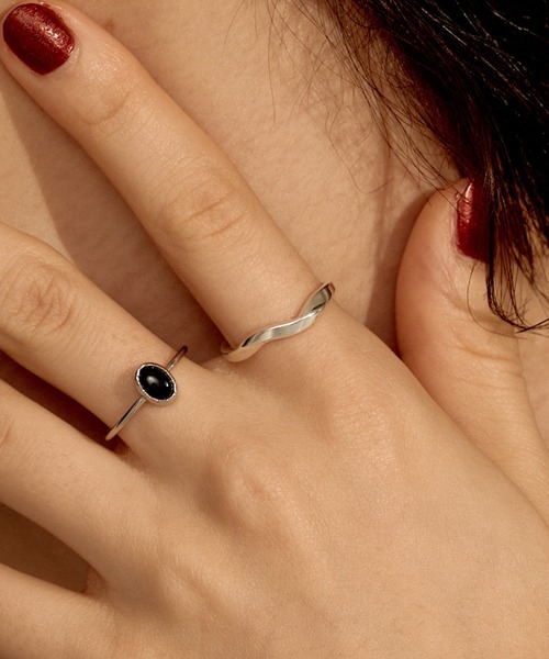 novice（ノーヴィス）の「【novice】Twisted Ring［Silver925］（リング・レディース・シルバー・17/13）」の2枚目の写真