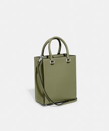 COACH（コーチ）の「トート 16・シグネチャー キャンバス