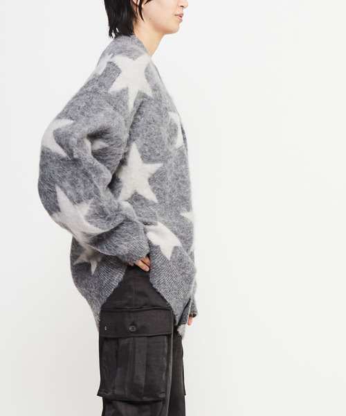 道枝駿佑着用 CONVERSE TOKYO SHAGGY CARDIGAN CONVERSE TOKYO（コンバーストウキョウ）の「STAR☆ SHAGGY KNIT