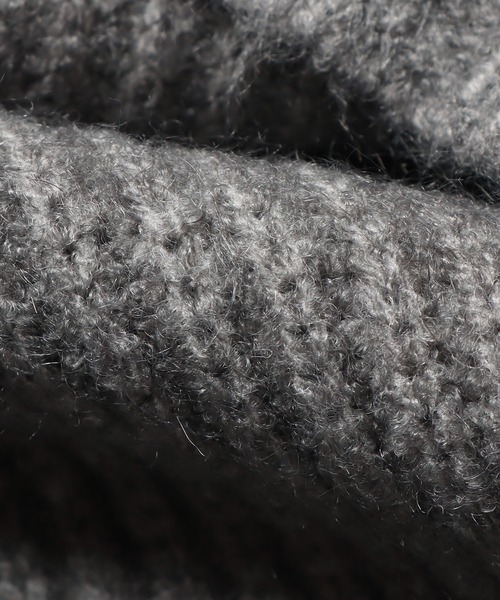 Chick(チック)の「MEDIUM CREW NECK KNIT / ミディ丈クルーカラーニット(ニット/セーター・レディース・ピンク/オフホワイト/グレー・FREE)」の8枚目の写真