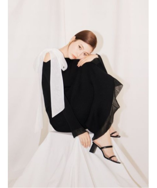 SNIDEL(スナイデル)の「バリエミュール(サンダル・レディース・クリア/ブラック/アイボリー/サックスブルー・MEDIUM/LARGE/SMALL)」の6枚目の写真