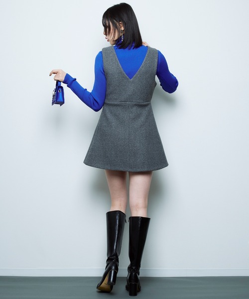 Narcissus(ナルシス)の「【Narcissus】Vシンプルワンピース(ワンピース・レディース・グレー/ブラック・FREE)」の7枚目の写真