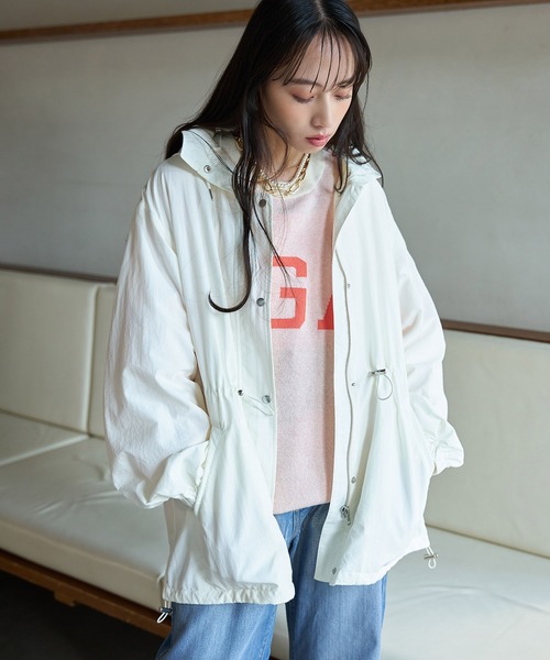 VIS(ビス)の「【UVケア・撥水】フーデットマウンテンパーカー(マウンテンパーカー・レディース・ベージュ/ネイビー/ライトグリーン/オフホワイト・FREE)」の10枚目の写真