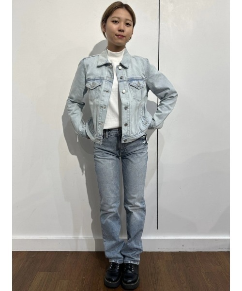 GAP(ギャップ)の「ウォッシュウェル アイコン デニムジャケット(デニムジャケット・レディース・ライトインディゴブルー・S/M/XS/XXS/L)」の15枚目の写真