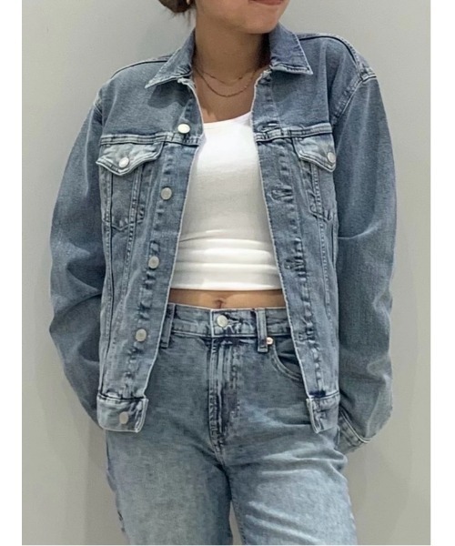 GAP(ギャップ)の「ウォッシュウェル アイコン デニムジャケット(デニムジャケット・レディース・ライトインディゴブルー・S/M/XS/XXS/L)」の14枚目の写真