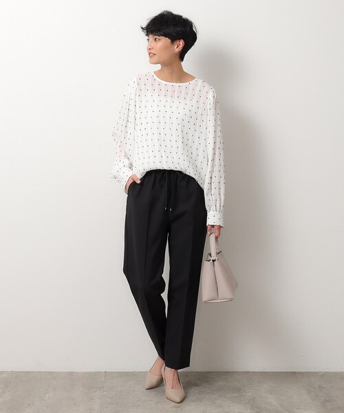 OPAQUE.CLIP（オペークドットクリップ）の「◆≪SS-LLsize≫ 美脚ツイルテーパードパンツ【洗濯機洗い可】（その他パンツ・レディース・ベージュ/ライトグレー/グリーン/ブラック・34/36/38/40/42）」の12枚目の写真