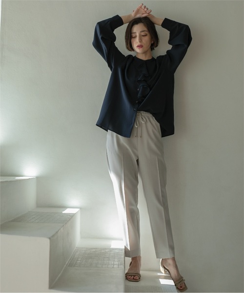 OPAQUE.CLIP（オペークドットクリップ）の「◆≪SS-LLsize≫ 美脚ツイルテーパードパンツ【洗濯機洗い可】（その他パンツ・レディース・ベージュ/ライトグレー/グリーン/ブラック・34/36/38/40/42）」の7枚目の写真