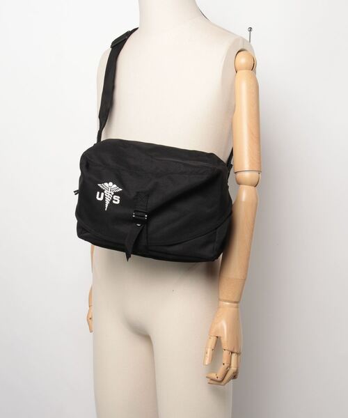 ONE DAY KMC (ワンデイケーエムシー)の「MIL-TEC / MEDICAL LIT BAG NEW / MLTC1372(ショルダーバッグ・メンズ・カーキ/ブラック・X-LARGE/XX-LARGE)」の6枚目の写真
