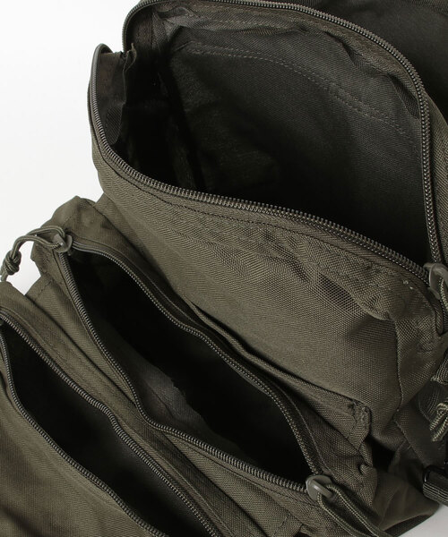 ONE DAY KMC (ワンデイケーエムシー)の「MIL-TEC / MEDICAL LIT BAG NEW / MLTC1372(ショルダーバッグ・メンズ・カーキ/ブラック・X-LARGE/XX-LARGE)」の7枚目の写真