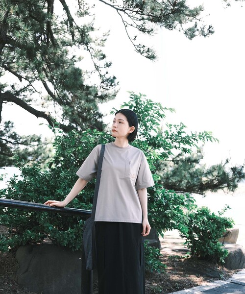 SHARE PARK（シェアパーク）の「【UVカット・吸水速乾・ストレッチ・軽量 】バックプリントポケットTシャツ（S・Mサイズ）（Tシャツ/カットソー・レディース・ホワイト系/サックスブルー系/ピンク系/黄緑系/グレー系/ブラック系・SMALL/MEDIUM）」の17枚目の写真