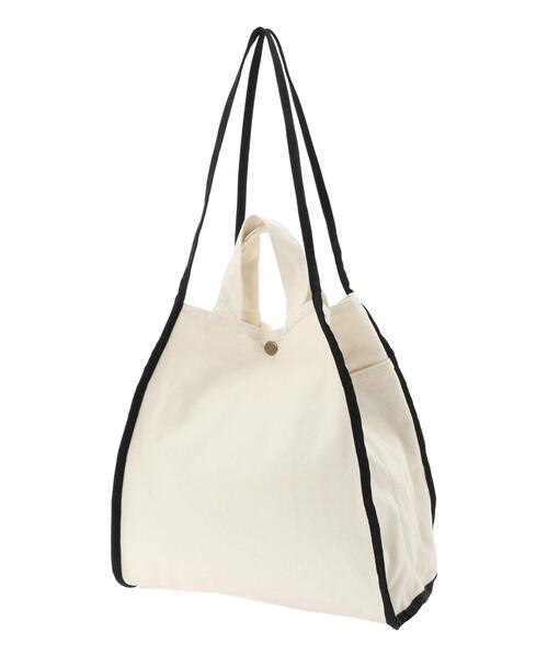 Samansa Mos2 blue（サマンサモスモスブルー）の「【Disney】ピーター・パン/トートバッグ（ハンドバッグ・レディース・ブラック/キナリ・F）」の12枚目の写真