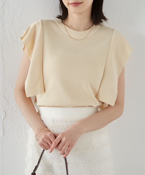 RANAN（ラナン）の「[接触冷感]ラッフルショルダーサマーニット（ニット/セーター・レディース・ブラック/グリーン/アイボリー/ブラウン・L/M/LL）」の2枚目の写真