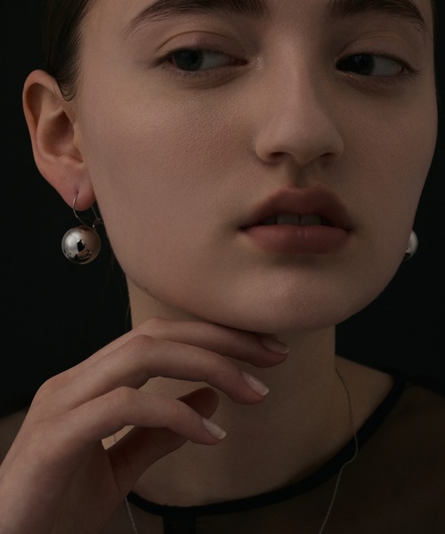 CENE(セネ)の「【CENE】セネ/ボールフックピアス(ピアス(両耳用)・レディース・ゴールド/シルバー・FREE)」の18枚目の写真