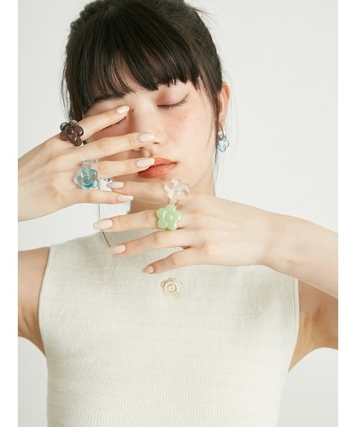 LILY BROWN（リリーブラウン）の「【LILY BROWN×MARY QUANT】デイジークリアリング（リング・レディース・クリア/ブラック/ライトブルー/グリーン・FREE）」の6枚目の写真