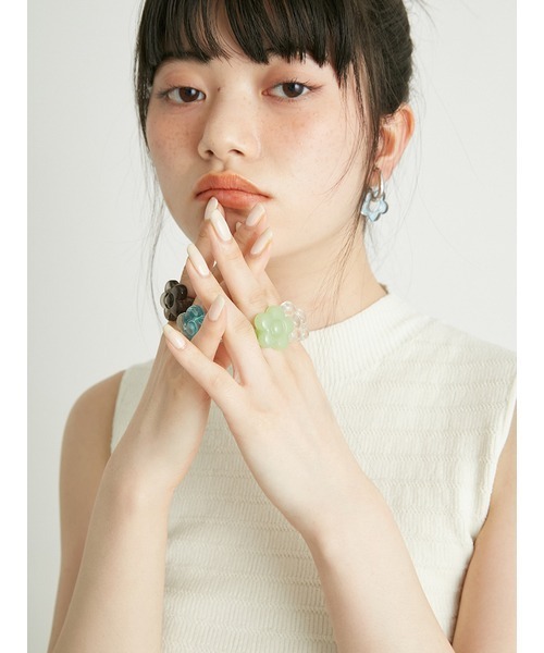 LILY BROWN（リリーブラウン）の「【LILY BROWN×MARY QUANT】デイジークリアリング（リング・レディース・クリア/ブラック/ライトブルー/グリーン・FREE）」の7枚目の写真