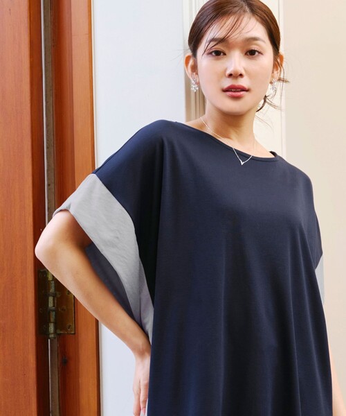 Tiaclasse(ティアクラッセ)の「配色カットソードルマントップス(Tシャツ/カットソー・レディース・ブルー系その他/ブルー系その他2/ブラック系その他・M)」の9枚目の写真