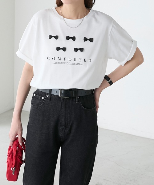 BONLECILL（ボンルシール）の「リボンモチーフロゴTEE（Tシャツ/カットソー・レディース・オフホワイト/ブラック・FREE）」の4枚目の写真