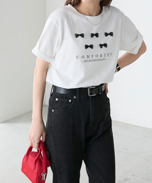 BONLECILL（ボンルシール）の「リボンモチーフロゴTEE（Tシャツ/カットソー・レディース・オフホワイト/ブラック・FREE）」の5枚目の写真