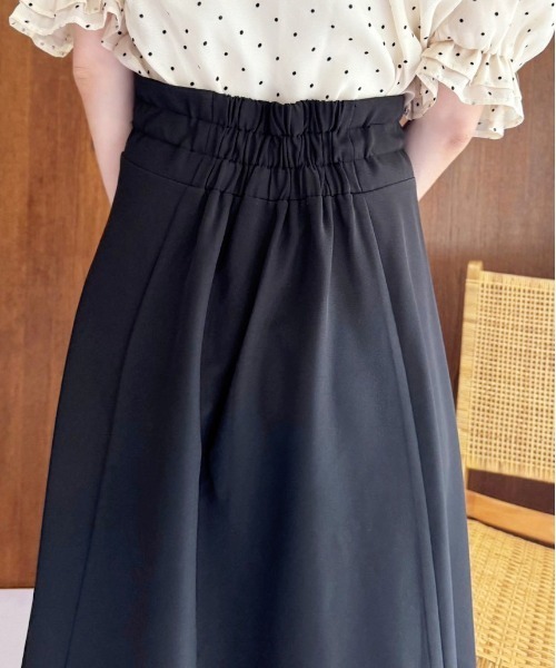 one after another NICE CLAUP（ワンアフターアナザーナイスクラップ）の「サイズ調整可/ジップフレアスカート/WEB限定アイテム（スカート・レディース・ブラック/グレイッシュベージュ/ベージュ系その他・SMALL/MEDIUM/LARGE）」の12枚目の写真