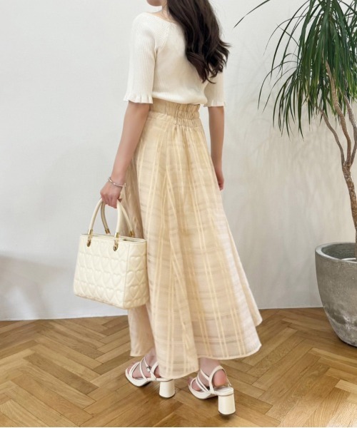 one after another NICE CLAUP（ワンアフターアナザーナイスクラップ）の「サイズ調整可/ジップフレアスカート/WEB限定アイテム（スカート・レディース・ブラック/グレイッシュベージュ/ベージュ系その他・SMALL/MEDIUM/LARGE）」の17枚目の写真