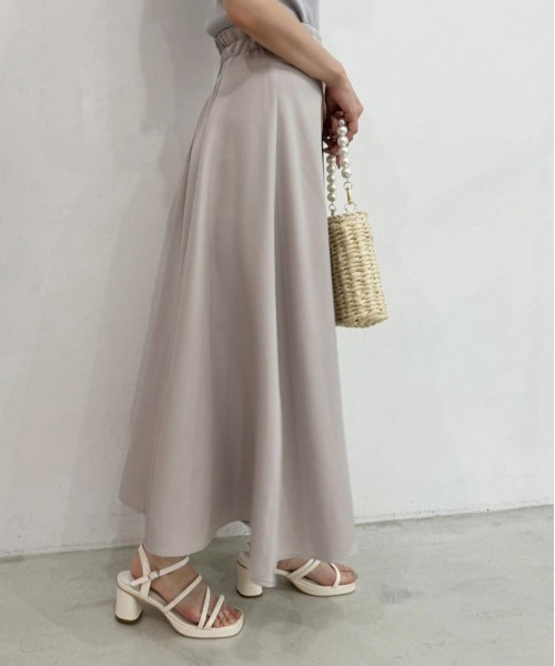 one after another NICE CLAUP（ワンアフターアナザーナイスクラップ）の「サイズ調整可/ジップフレアスカート/WEB限定アイテム（スカート・レディース・ブラック/グレイッシュベージュ/ベージュ系その他・SMALL/MEDIUM/LARGE）」の21枚目の写真