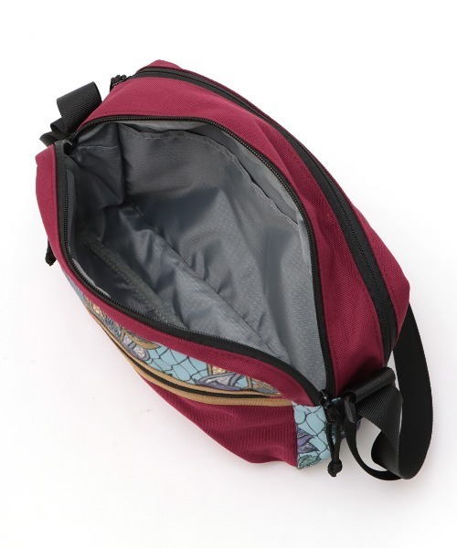 チチカカ（チチカカ）の「セパレートショルダーバッグ（ショルダーバッグ・レディース・ブラック/ボルドー/アイボリー・FREE）」の5枚目の写真