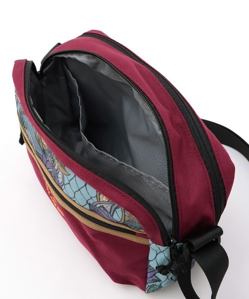 チチカカ（チチカカ）の「セパレートショルダーバッグ（ショルダーバッグ・レディース・ブラック/ボルドー/アイボリー・FREE）」の4枚目の写真