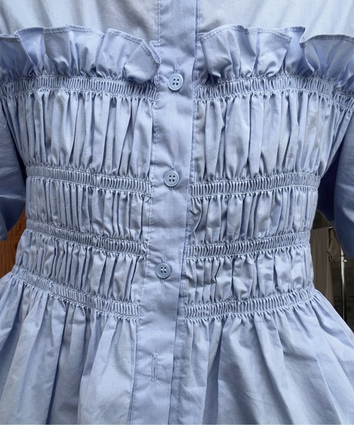 lawgy（ラウジー）の「shirring frill puff blouse / シャーリングフリルパフブラウス（シャツ/ブラウス・レディース・ホワイト/ネイビー/ブルー・FREE）」の11枚目の写真
