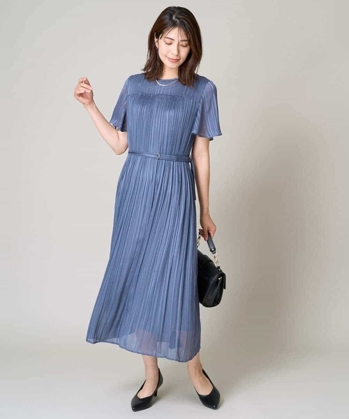 a.v.v(アーヴェヴェ)の「【洗える】ランダムプリーツワンピース(ワンピース・レディース・ブルー/ネイビー・36/34/40/38/42)」の7枚目の写真
