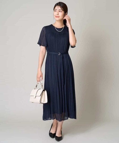 a.v.v(アーヴェヴェ)の「【洗える】ランダムプリーツワンピース(ワンピース・レディース・ブルー/ネイビー・36/34/40/38/42)」の10枚目の写真