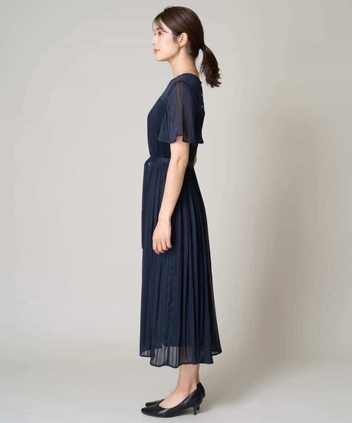 a.v.v(アーヴェヴェ)の「【洗える】ランダムプリーツワンピース(ワンピース・レディース・ブルー/ネイビー・36/34/40/38/42)」の14枚目の写真