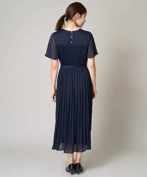 a.v.v(アーヴェヴェ)の「【洗える】ランダムプリーツワンピース(ワンピース・レディース・ブルー/ネイビー・36/34/40/38/42)」の15枚目の写真