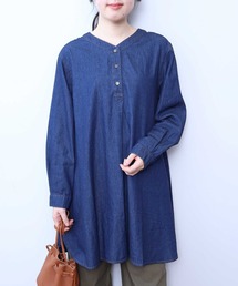 MB mint breeze（エムビーミントブリーズ）の「【L～5L 大きいサイズ】ライトｏｚデニムＶネックチュニック（チュニック・レディース）」