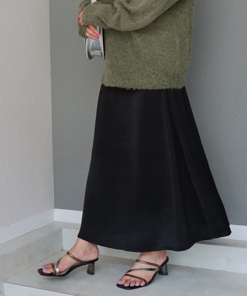 libelle more（リベル モア）の「ワッシャーサテン　Aラインフレアスカート（スカート・レディース・ブラック/オリーブ/ブルー/キナリ・M/L）」の16枚目の写真