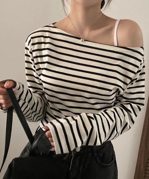 ECLIN（エクラン）の「オフショル長袖ボーダートップス（Tシャツ/カットソー・レディース・ブラック/レッド・M/L/XL）」の7枚目の写真