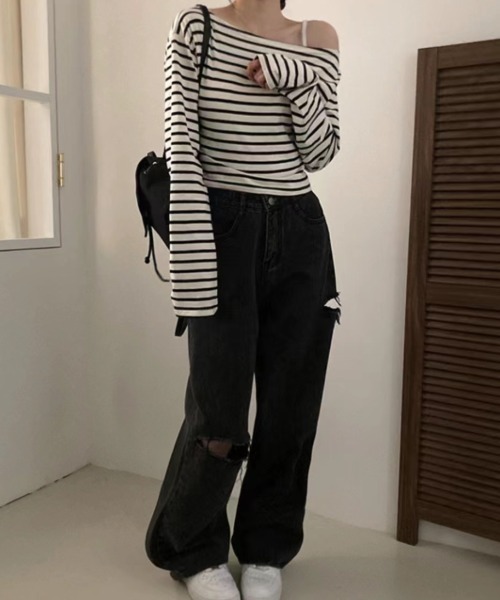 ECLIN（エクラン）の「オフショル長袖ボーダートップス（Tシャツ/カットソー・レディース・ブラック/レッド・M/L/XL）」の8枚目の写真