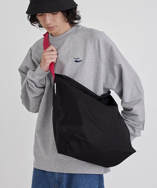 coen（コーエン）の「JULYNINE（ジュライナイン）別注ナイロンショルダーバッグ（ショルダーバッグ・メンズ・ブラック/ネイビー/ピンク/ダークブラウン・FREE）」の4枚目の写真