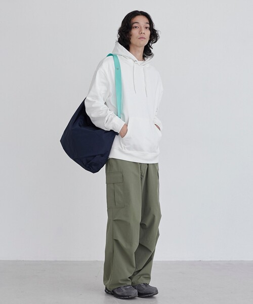 coen（コーエン）の「JULYNINE（ジュライナイン）別注ナイロンショルダーバッグ（ショルダーバッグ・メンズ・ブラック/ネイビー/ピンク/ダークブラウン・FREE）」の11枚目の写真