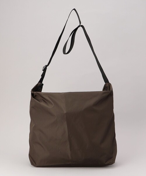 coen（コーエン）の「JULYNINE（ジュライナイン）別注ナイロンショルダーバッグ（ショルダーバッグ・メンズ・ブラック/ネイビー/ピンク/ダークブラウン・FREE）」の13枚目の写真